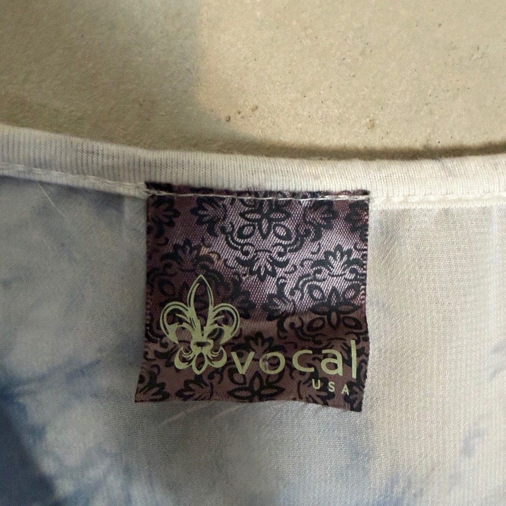 Vocal USA Womens Large Fleur De Lis Rhinestone Tie Dye Graphic Tee Blue White - Picture 2 of 6